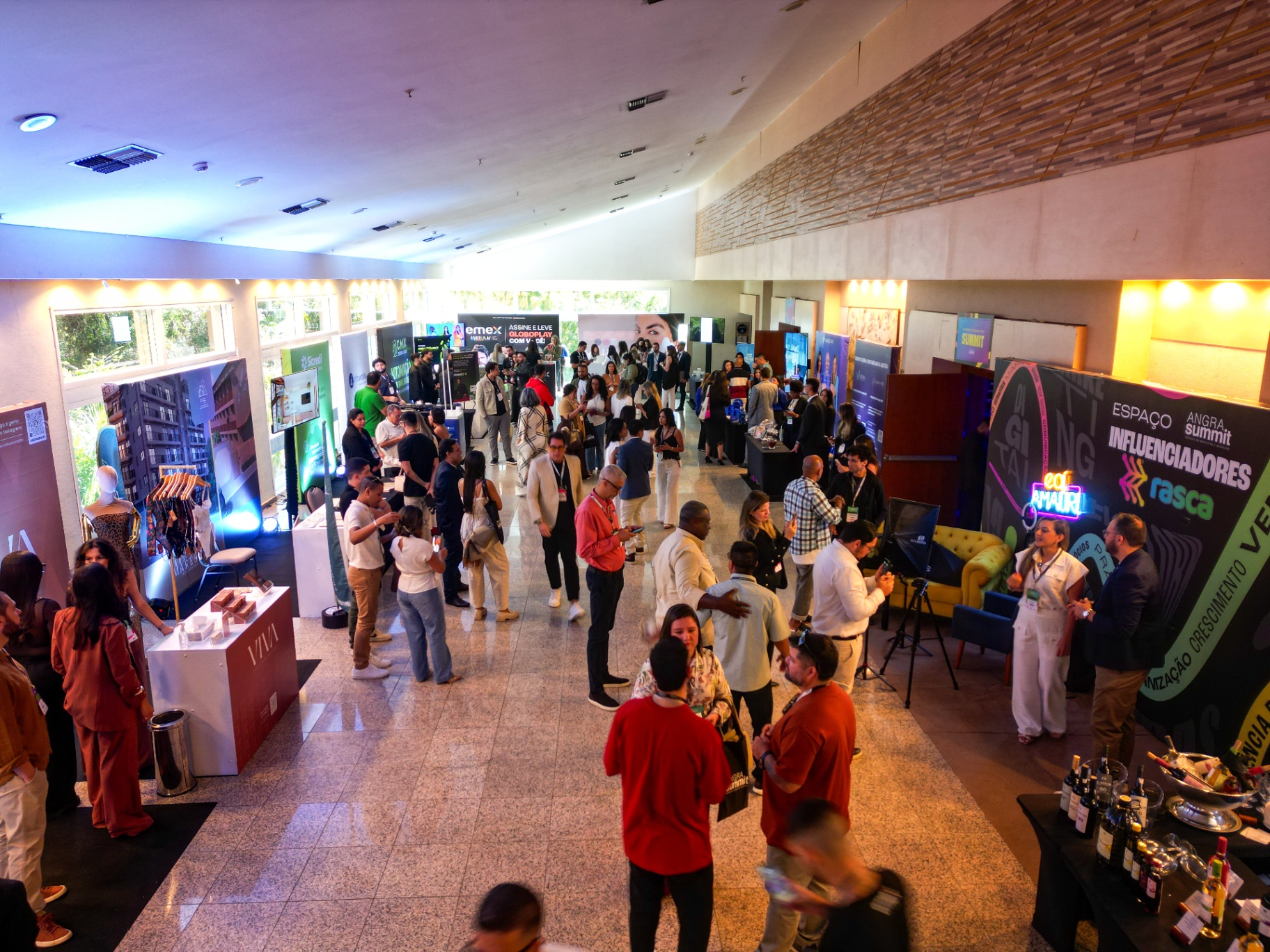 Área de exposição e networking